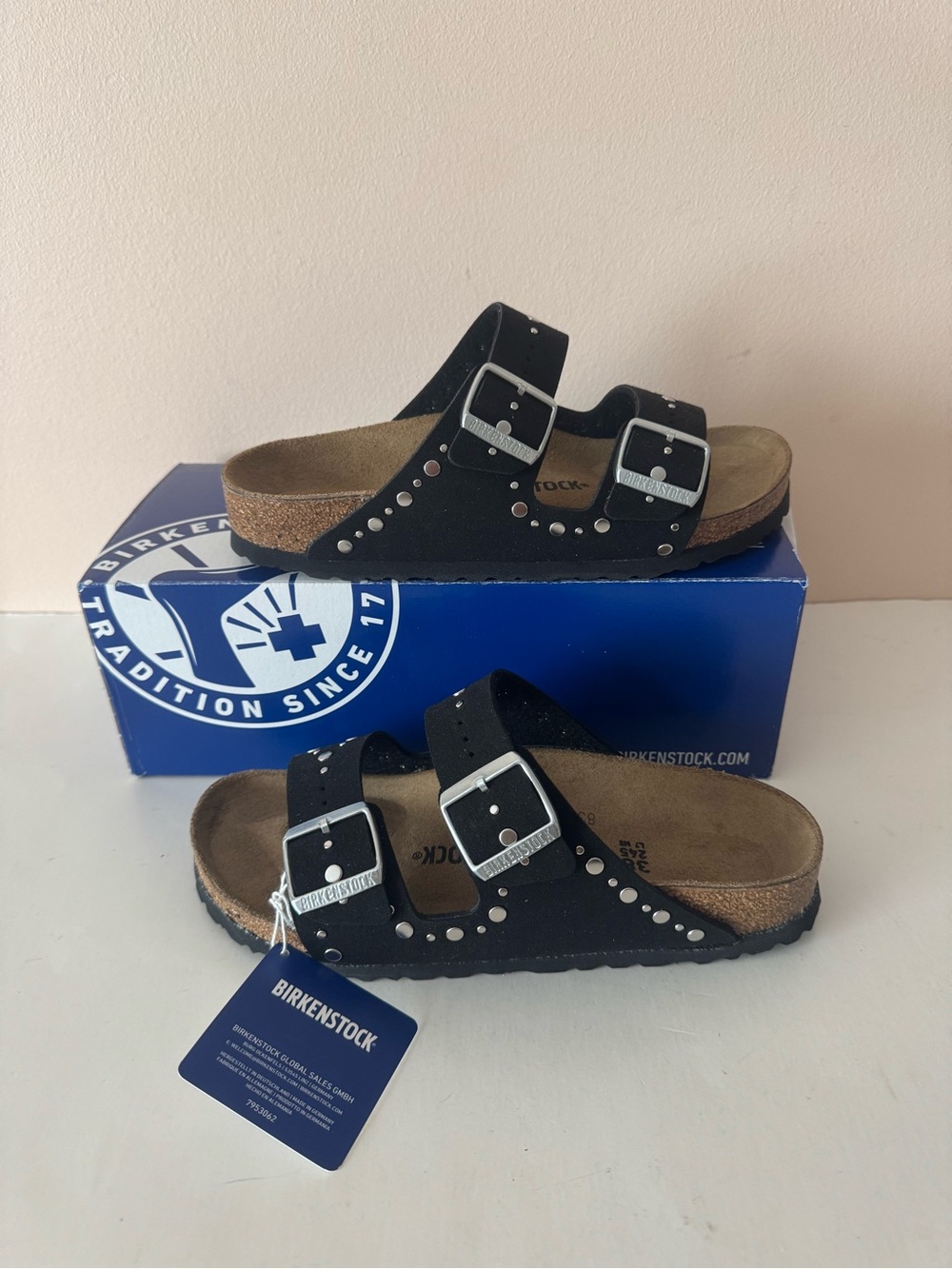 Birkenstock Arizona Rivet Black Sandal. Studded Sandals. Size: 7, 38